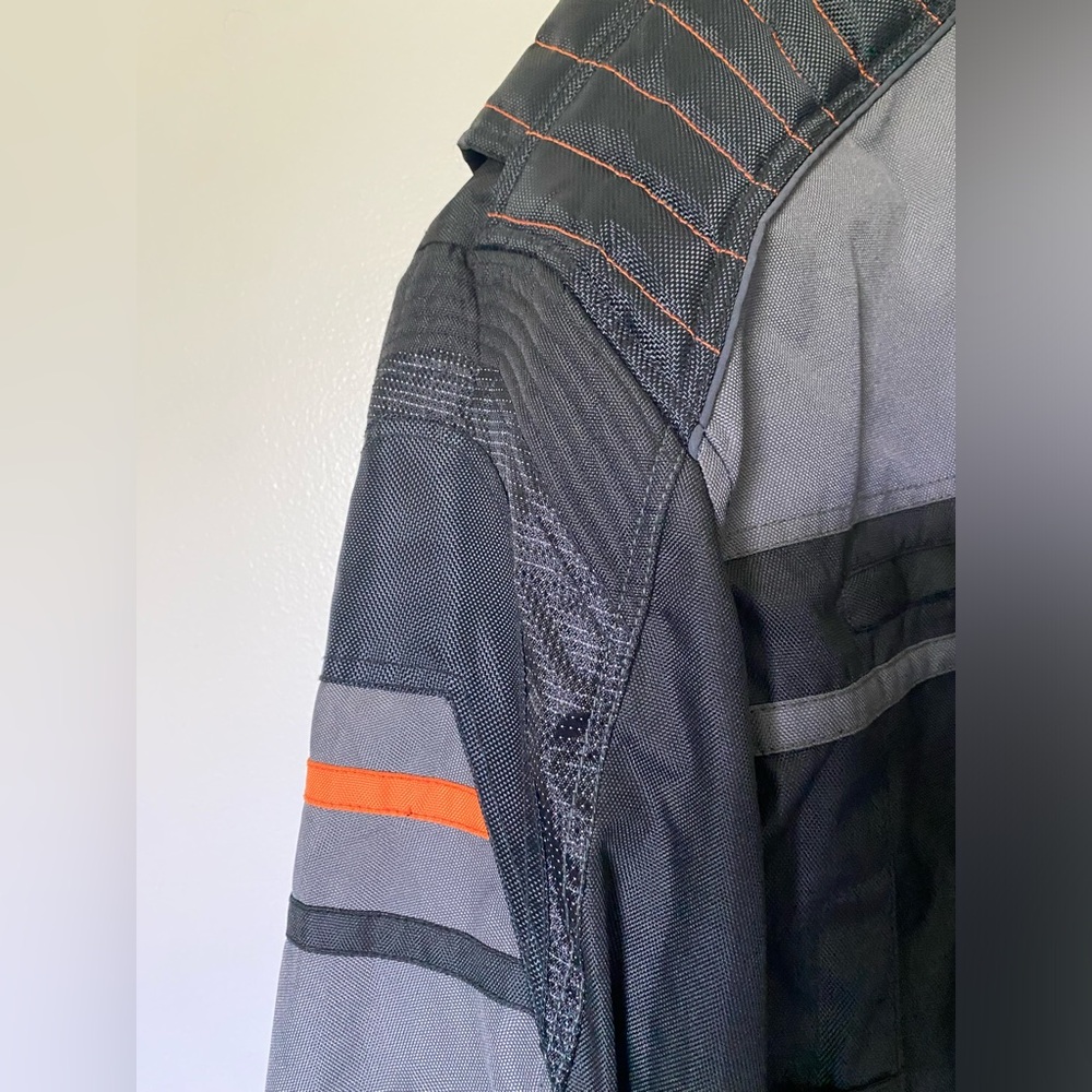 Biker Jacket - Picture 3 of 7